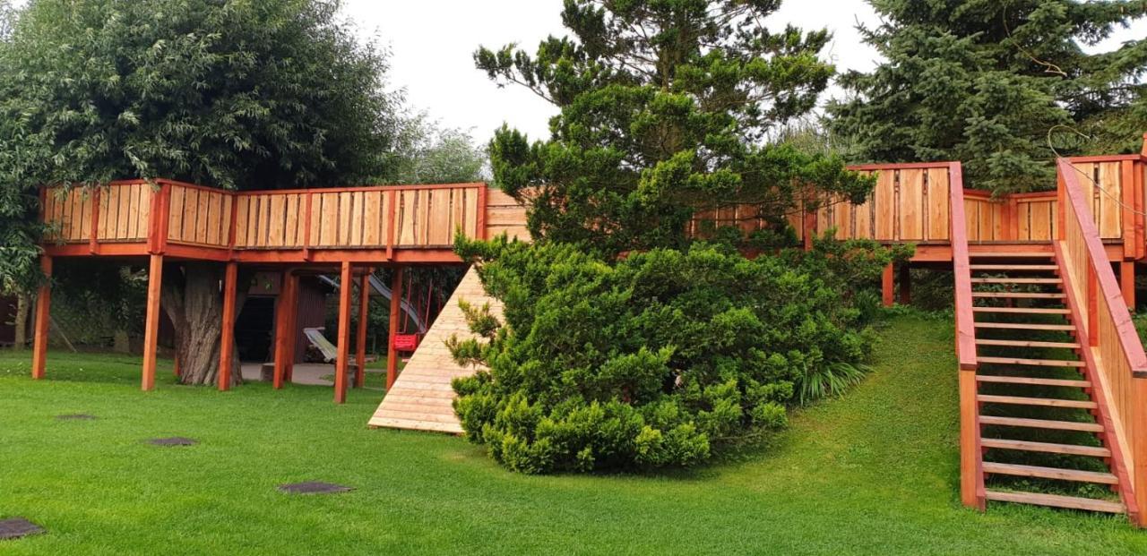 Hotel Restaurant Baumhaus Klein Pravtshagen エクステリア 写真