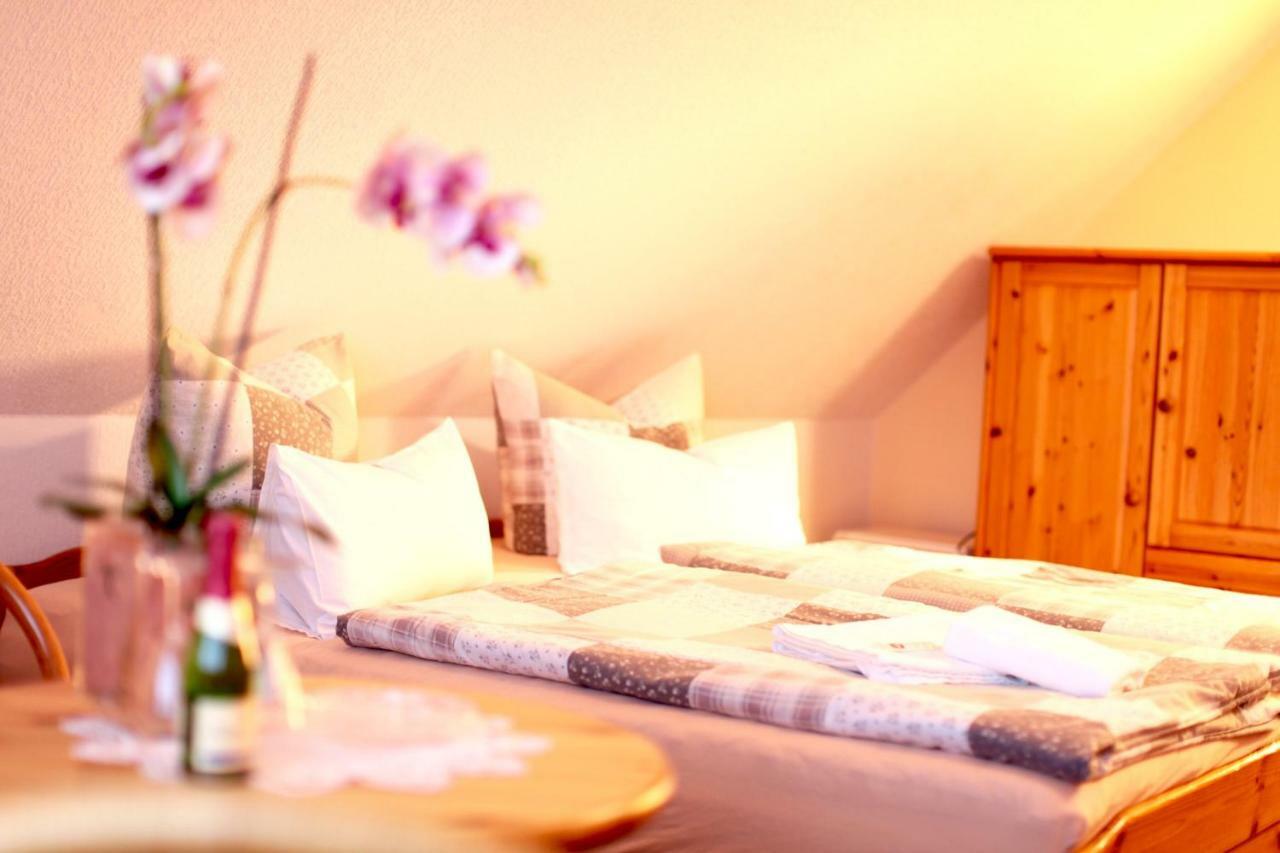 Hotel Restaurant Baumhaus Klein Pravtshagen エクステリア 写真