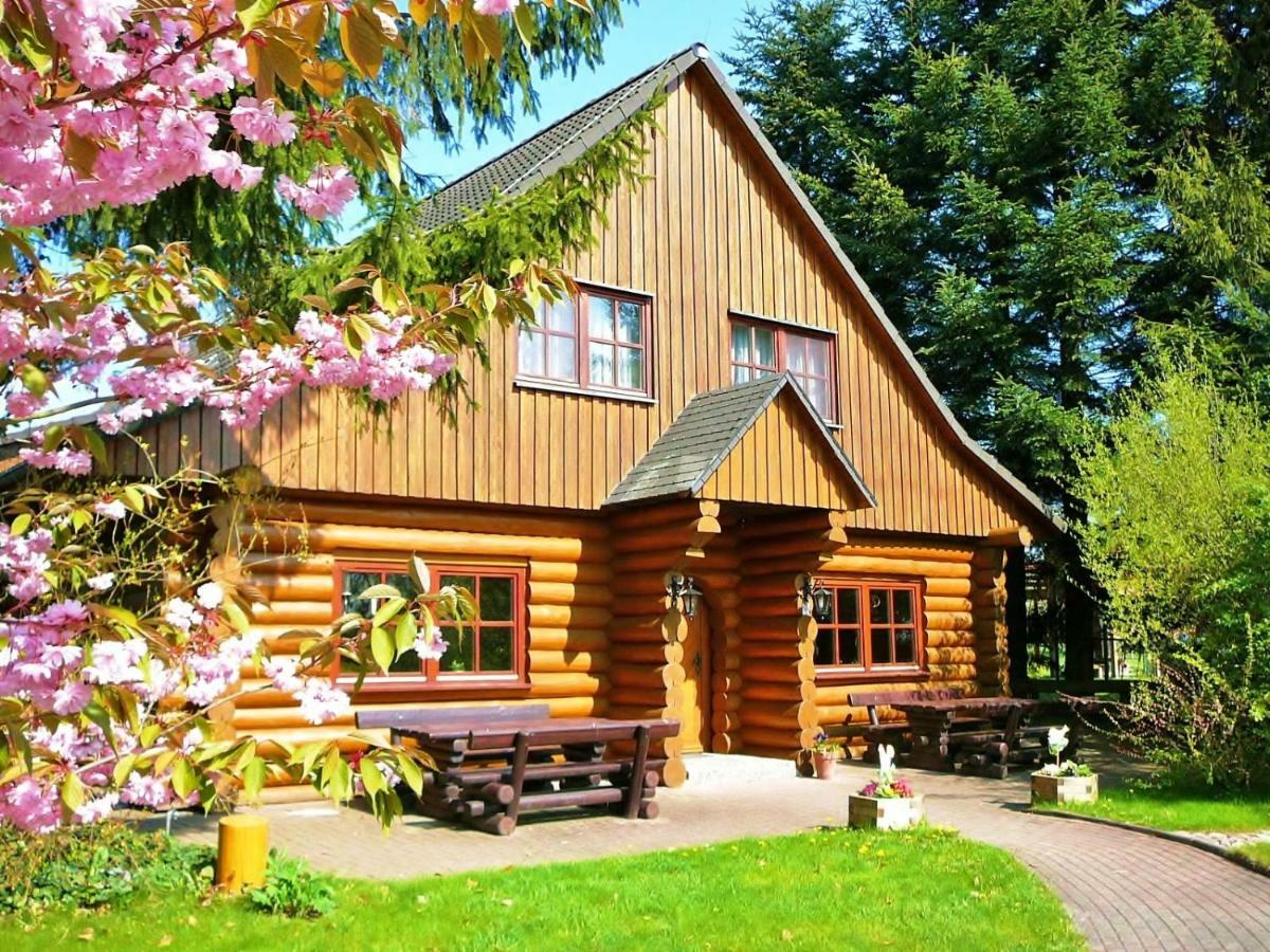 Hotel Restaurant Baumhaus Klein Pravtshagen エクステリア 写真